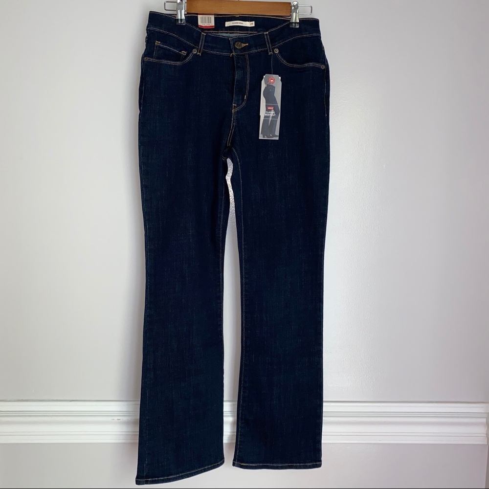 NWT Levi’s Classic Bootcut Jeans 8 29